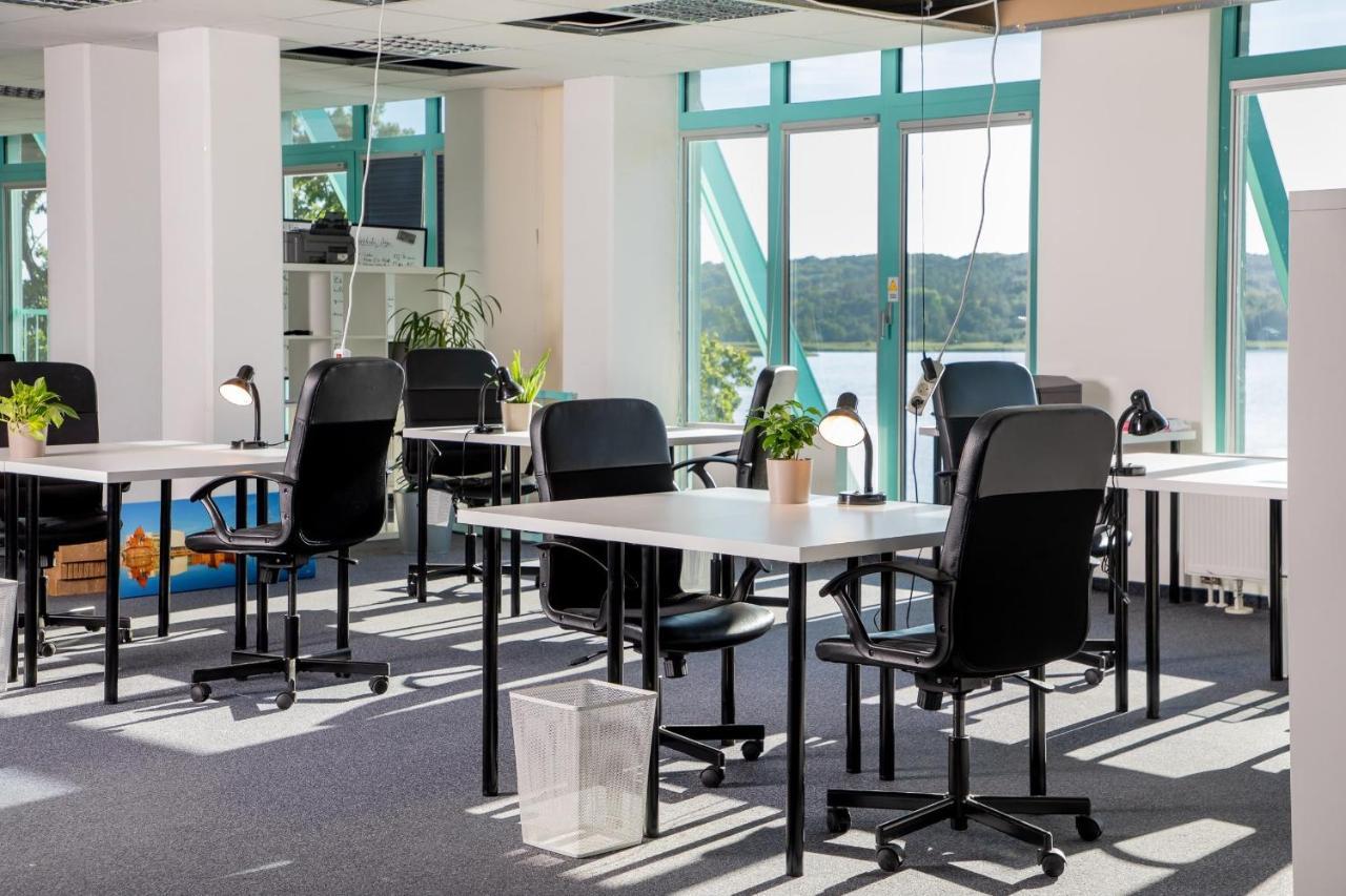 Project Bay - Workation / Coworking Hostel *